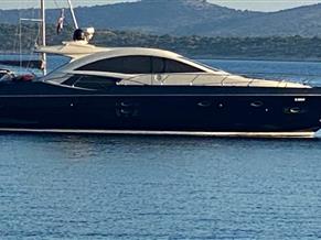 Queens Yachts 72