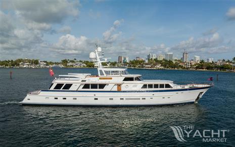 Burger Cockpit Motor Yacht - Profile