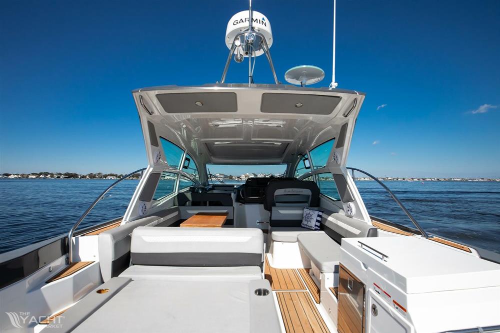 2021 Beneteau