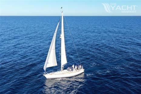 Beneteau First 435