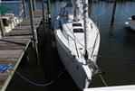 Beneteau Oceanis 30.1 - 2022 Beneteau Oceanis 30.1 sailboat docked at marina.