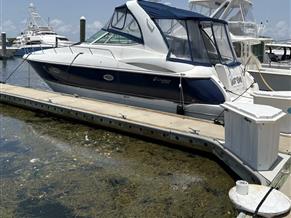 Cruisers Yachts 3672 Express