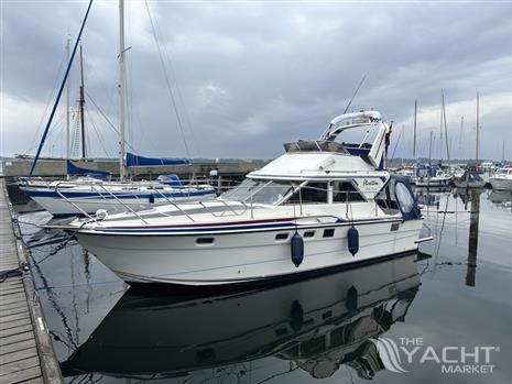  Fairline - Fantom cornice 31