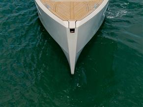 EVO Yachts R4