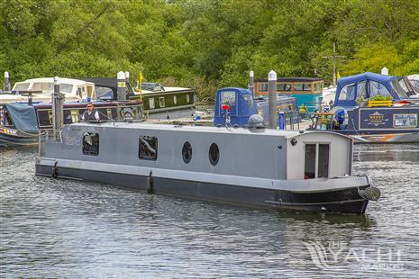 Pendle Narrowboats 60&#39; Semi Cruiser Round Stern