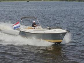 Interboat Intender 850