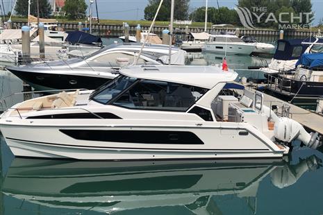 Aquila 36 Sport