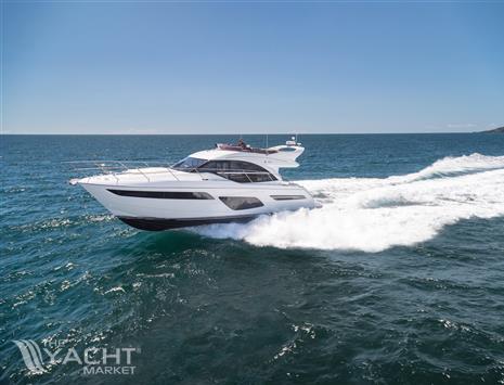 Princess Yachts F50 - f50-exterior-white-hull-01