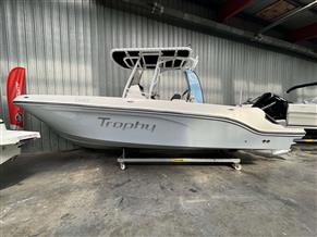 BAYLINER TROPHY 24 CC