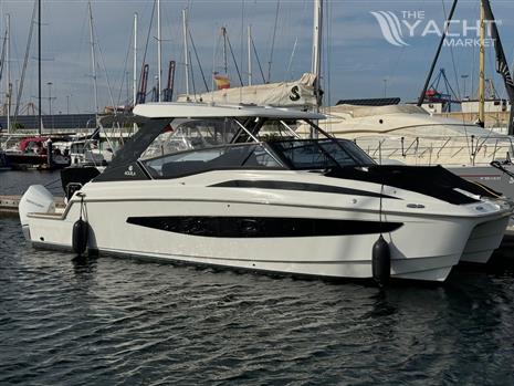 AQUILA 32 POWER CATAMARAN FOR SALE IN SPAIN - BUY NOW 32 SPORT