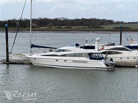 Fairline Squadron 52 - Fairline Squadron 52