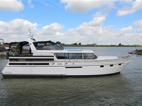 Van Der Valk 49 Royal