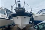 Cruiser International 2670 - Cruiser International 2670 fitted with bow thruster - Bow