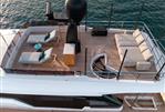 Custom Line Navetta 30
