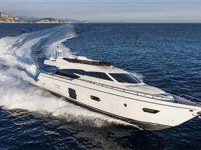 Ferretti Yachts 750