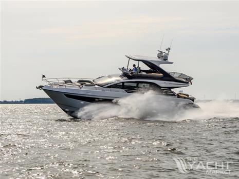 Fairline Squadron 58 - Fairline-58-motor-yacht-for-sale-exterior-image-Lengers-Yachts-33-scaled.jpg