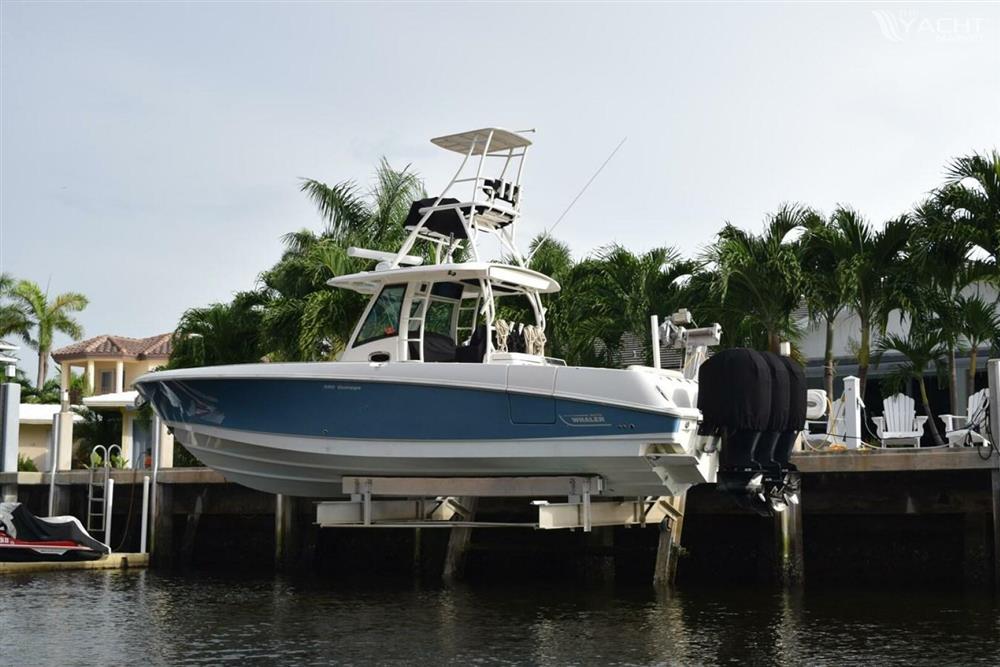 2017 Boston Whaler