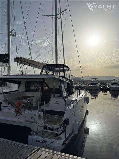 FOUNTAINE PAJOT ISLA 40