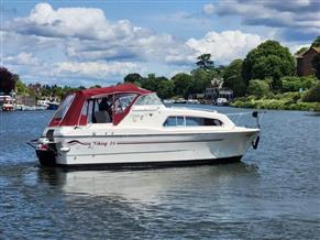 Viking 24 Cockpit Cruiser