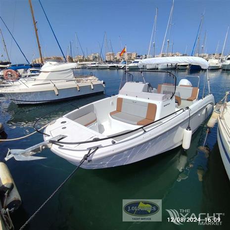 BENETEAU FLYER 7 SPACEDECK