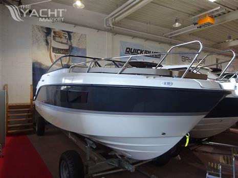 QUICKSILVER QUICKSILVER ACTIV 805 CRUISER