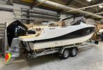 Quicksilver Active 755 Sundeck