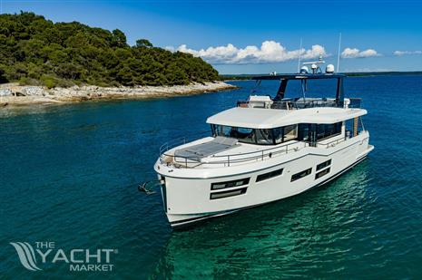 BENETEAU GRAND TRAWLER 62