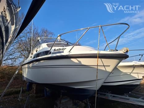 Fairline Weekend 21