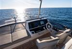 Sunseeker Manhattan 68 - 18 - Flybridge Helm