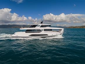 Ferretti Yachts Infynito 90