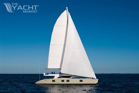 SUNREEF 102 Catamaran