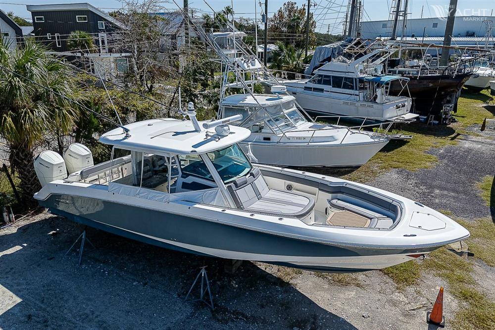 2023 Boston Whaler