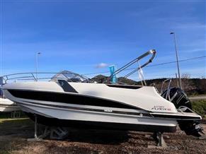 BENETEAU FLYER 8.8 SUNDECK