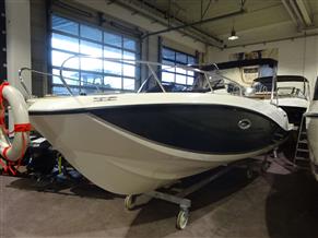 QUICKSILVER QUICKSILVER ACTIV 675 SUNDECK