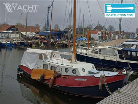 PLATBODEM ZEESCHOUW