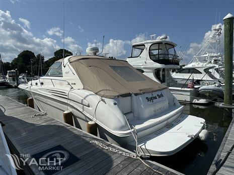 Sea Ray 450 Sundancer - Regina Beth at the Dock