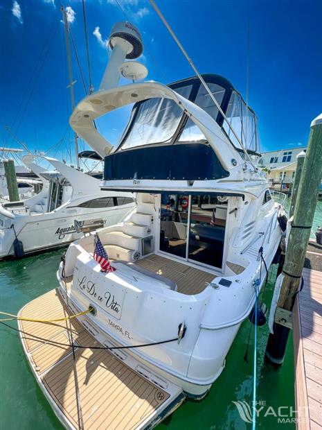 Sea Ray Flybridge 400