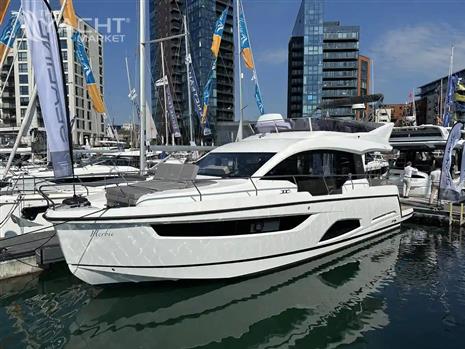 Sealine F430