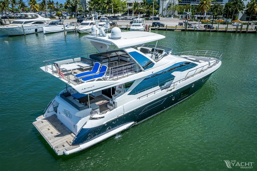 2016 Azimut