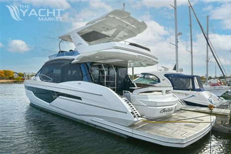 Galeon 500 Fly