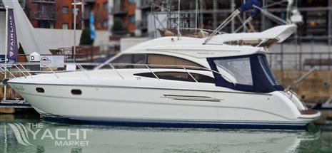 Princess Yachts 42 Flybridge