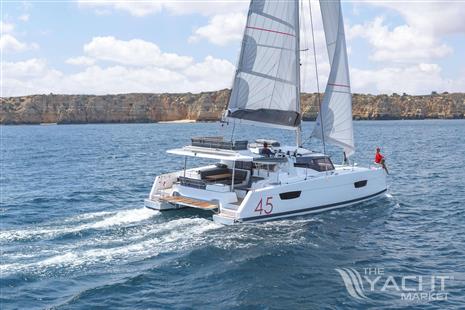 FOUNTAINE PAJOT ELBA 45