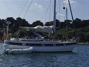 Hallberg Rassy 352