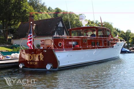 Motor Yacht 57