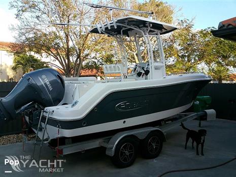 Robalo R222 - 2017 Robalo R222 - Photo #1
