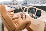 Astondoa 95 GLX - 5 - Flybridge Helm