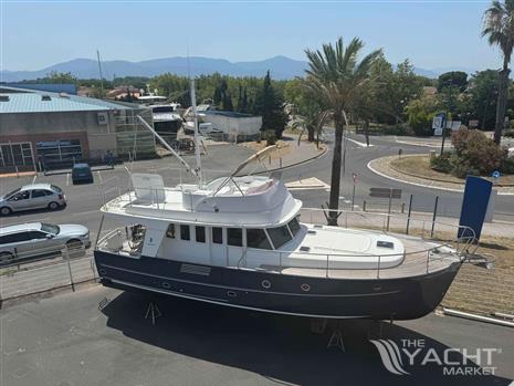 BENETEAU SWIFT TRAWLER 42