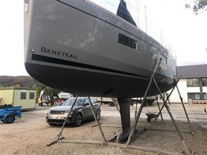 Beneteau Oceanis 38.1