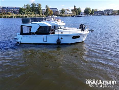 B&#233;n&#233;teau Swift Trawler 30