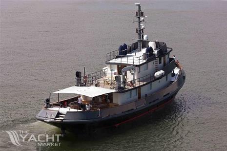 Benetti Explorer trawler 30m